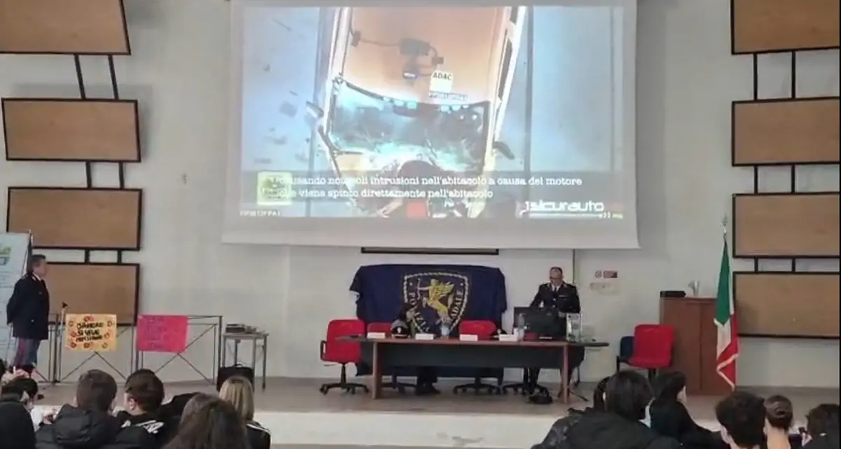 Educazione stradale, la Polizia sale in cattedra