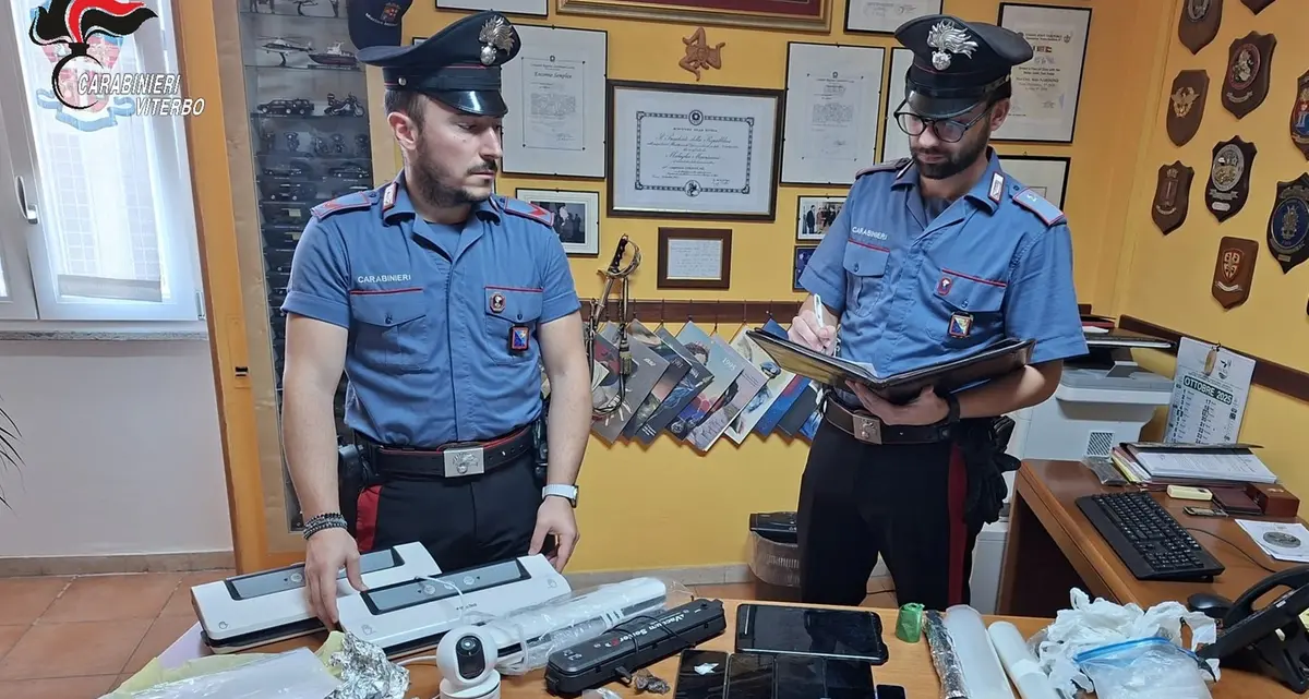 Canino: è ai domiciliari ma ha un supermarket della droga in casa